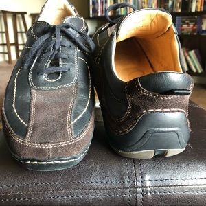 Men’s J&M Leather and Suede Sneaker